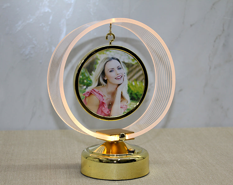 Kişiye Özel Fotoğraf Alanlı Yuvarlak Led Çerçeve