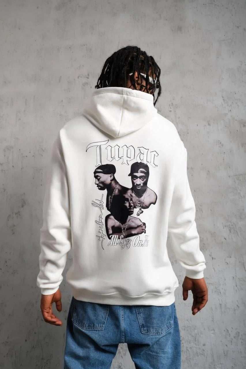 Erkek Oversize Üç İplik Kapüşonlu Sweat – Siyah Kol ve Etek Ribana Detaylı, Ön ve Sırt Baskılı, Kanguru Cepli Rahat Kalıp Model