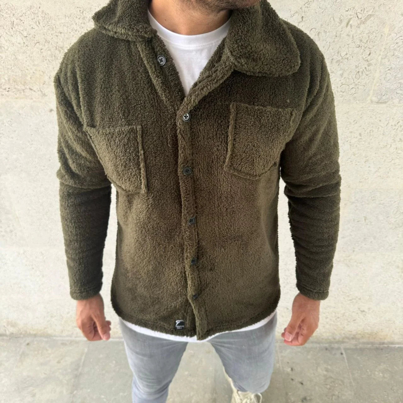 Erkek Pelüş Polar Hırka Gömlek – Yakalı, İlik Düğmeli, Göğüs Cepli, Yumuşak Dokulu Kışlık Regular Fit Rahat Günlük Model - Siyah