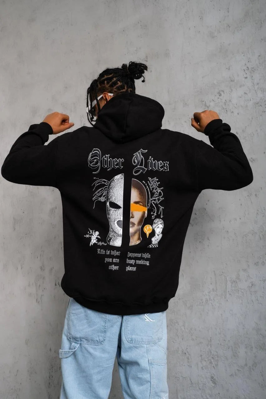 Kadın Oversize Üç İplik Kapüşonlu Sweatshirt – Siyah “Other Lives” Ön ve Arka Baskılı, Şardonlu Kışlık, Rahat Günlük Model Siyah