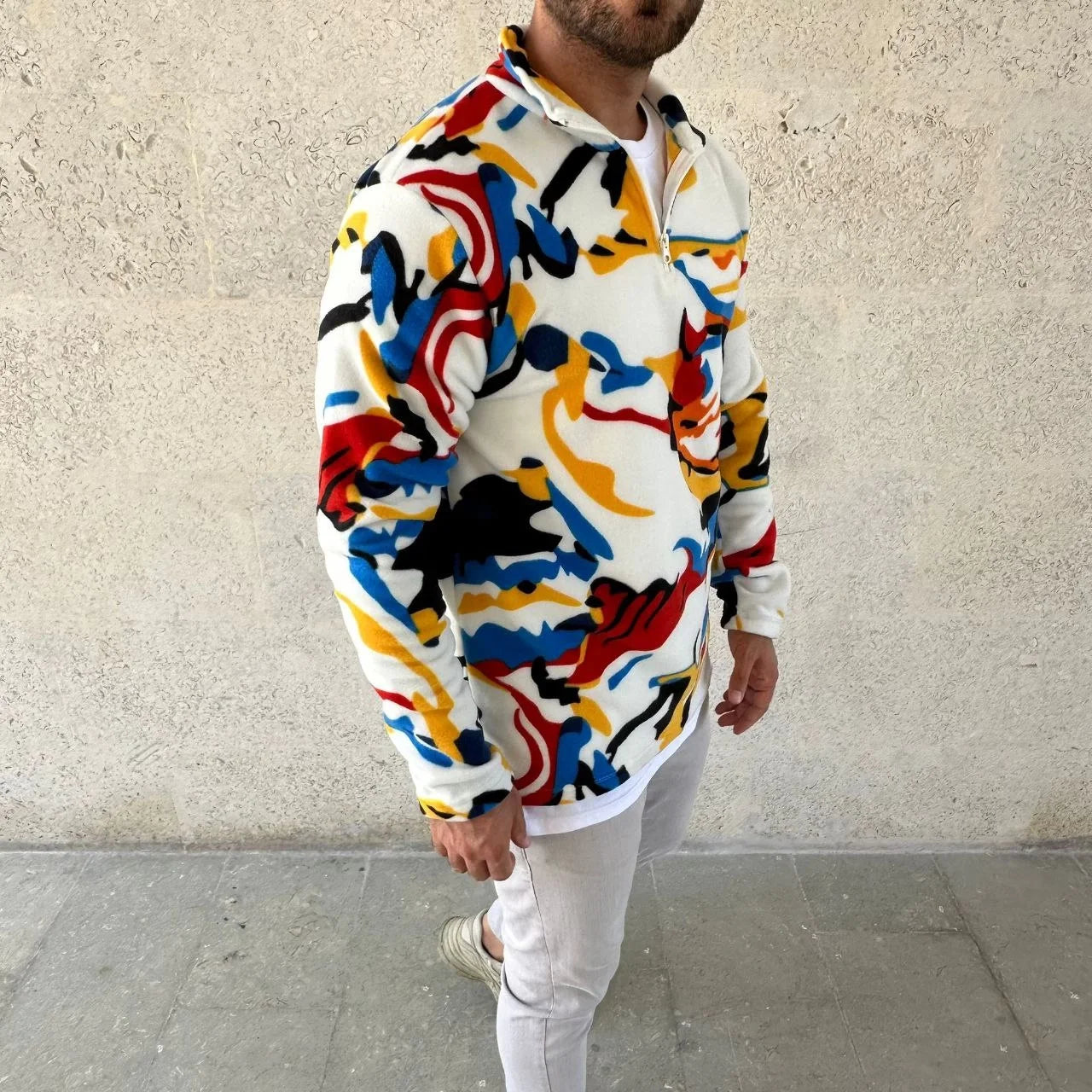Erkek Yarım Fermuarlı Desenli Polar Sweat – Renkli Abstract Desen Yakalı, Uzun Kollu, Oversize Rahat Kalıp, - Beyaz