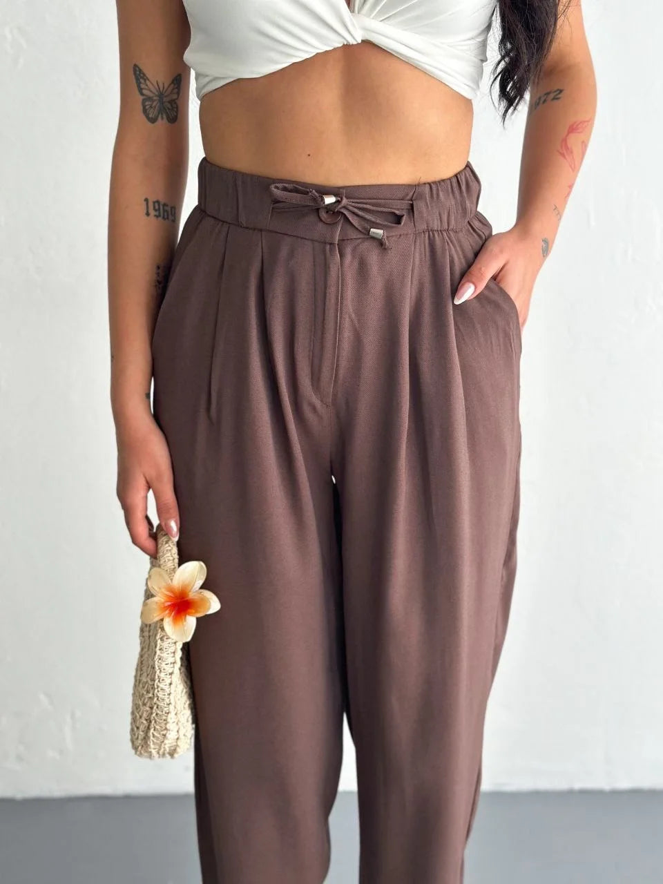 Kadın Yüksel Bel Beli Bağcıklı Rahat Boru Paça Pantalon - Kırık Beyaz