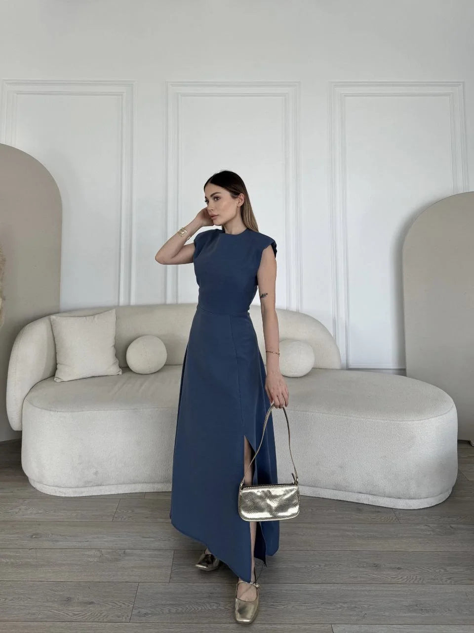 Keten Yandan Yırtmaçlı Uzun Elbise Sıfır Kol Elbise - Mavi