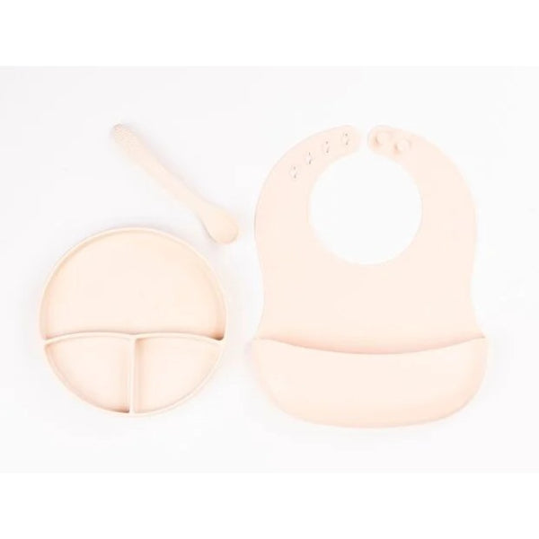 Krem Rengi 3’lü Silikon Yemek Seti – Önlük + Diş Kaşıyıcılı Kaşık + Vakumlu Tabak