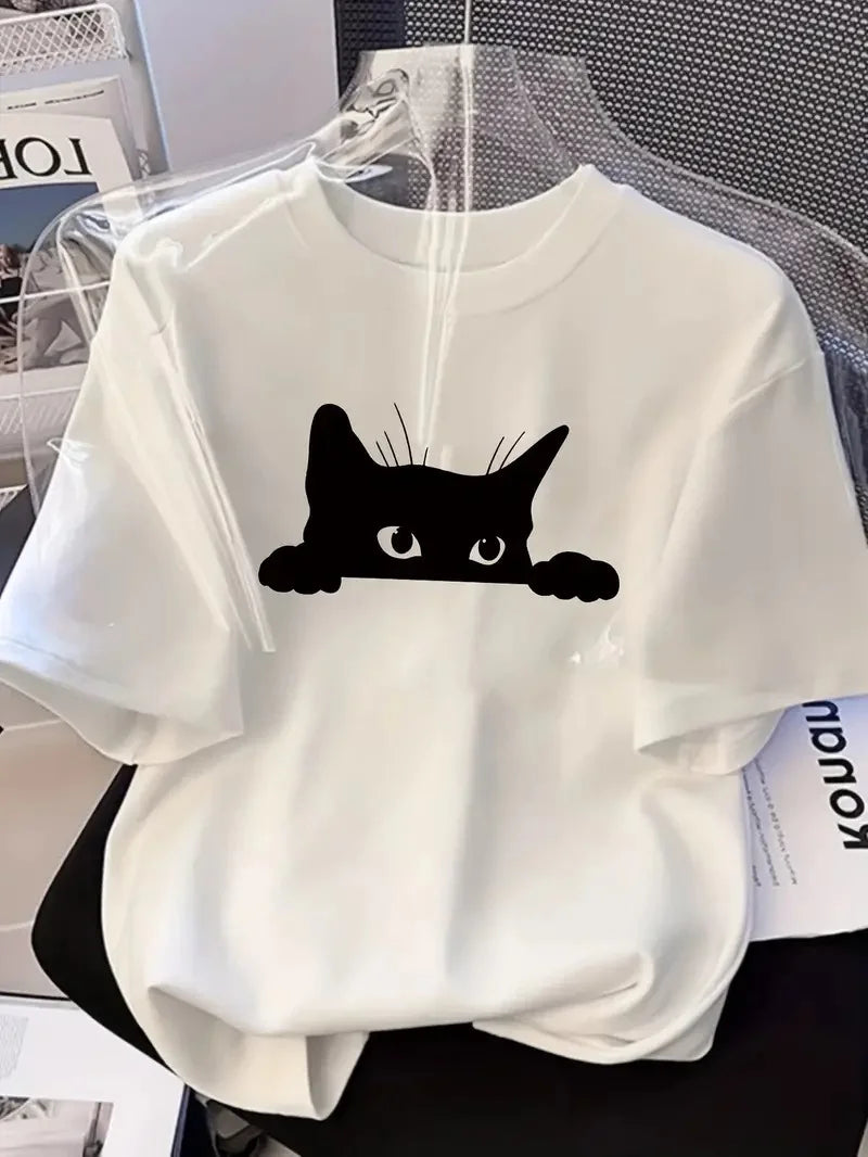 Kadınlar için Şık Siyah Kedi Grafik Tişört - Oversize Kısa Kollu Üst, Nefes Alabilir Polyester Karışımı, Makinede Yıkanabilir - Mükemmel Yaz Modası - Beyaz