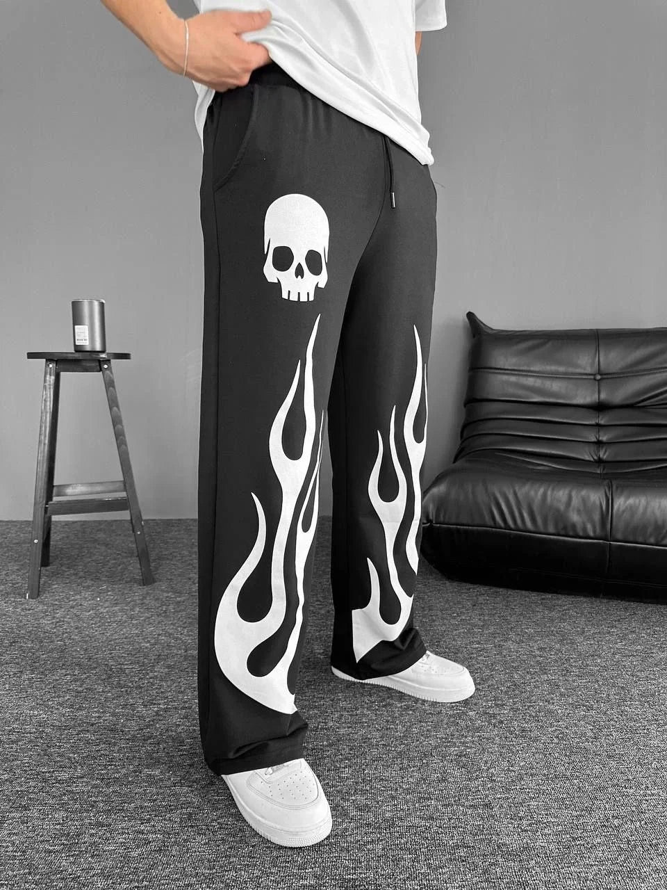 İki İplik Kumaş Baskılı Beli Lastikli Boru Paça Baggy Alt Esofman - Siyah