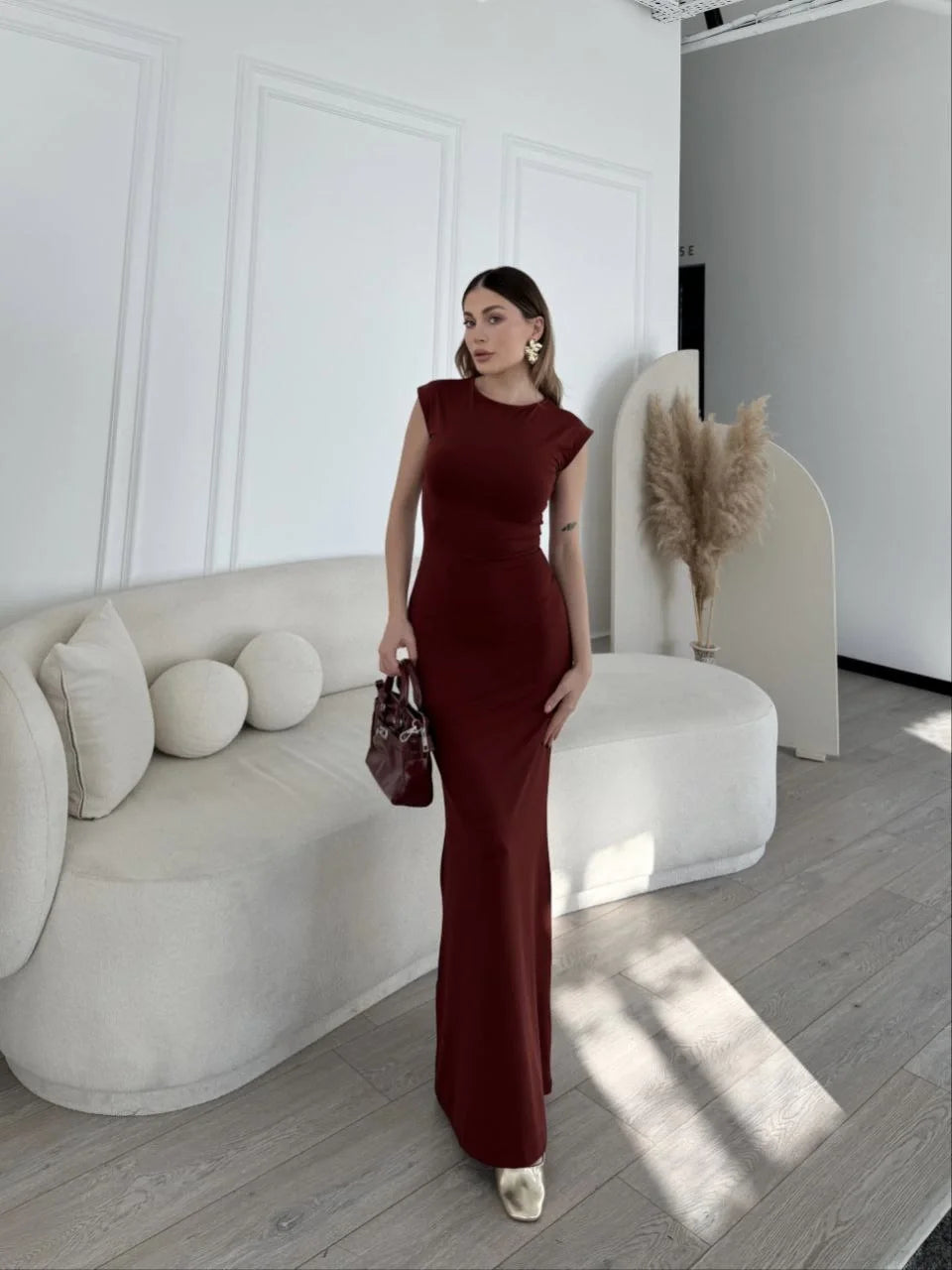 Kolsuz Uzun Likralı Elbise - Siyah