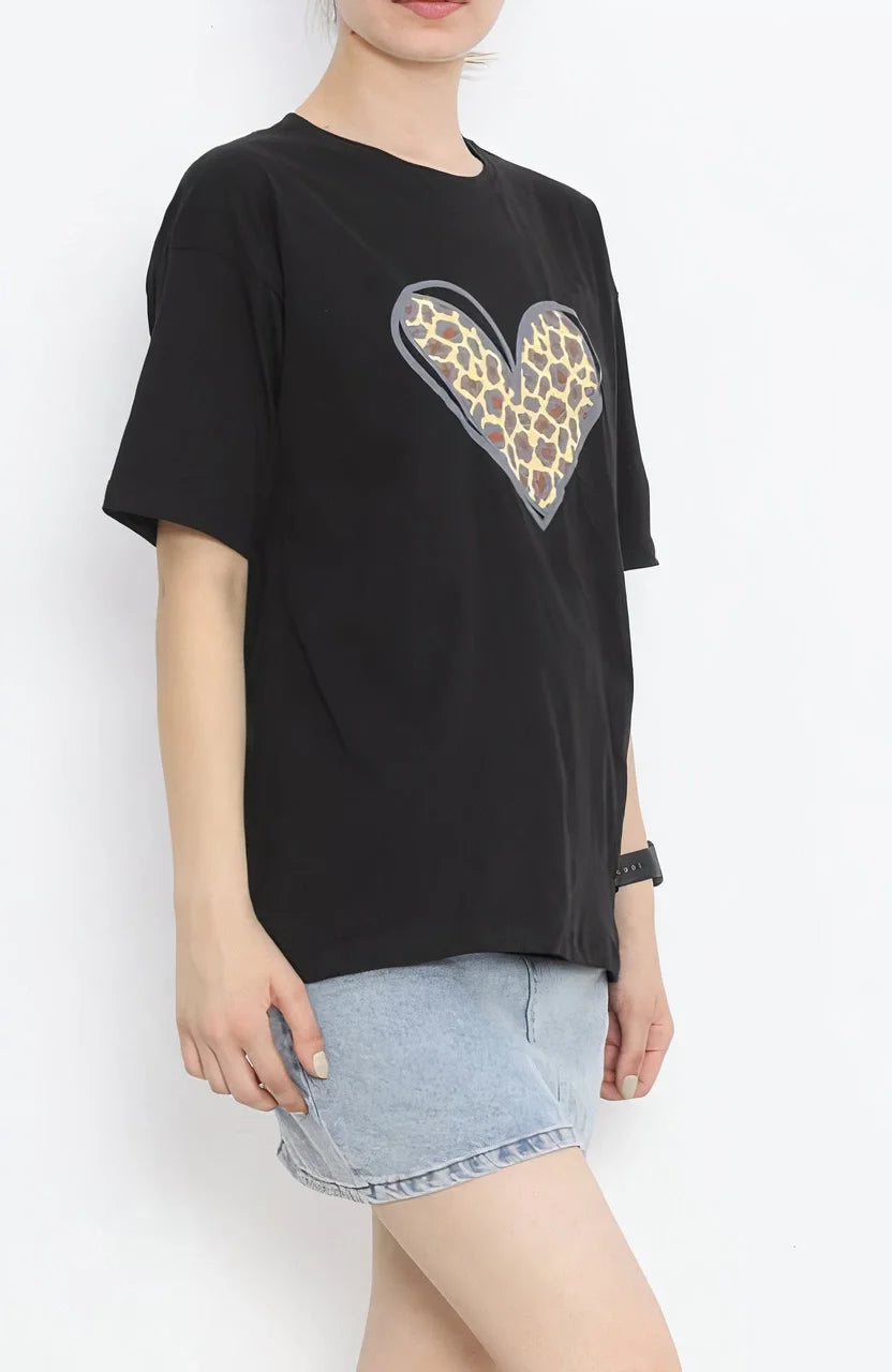 Sevgililer Günü İçin Özel Tasarım Leopar Kalp Baskılı T-shirt - Siyah