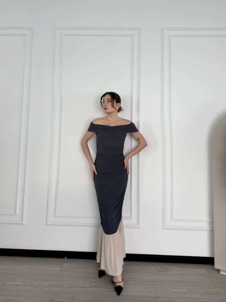 Striptiz Omuzlu Uzun Elbise- Kahve